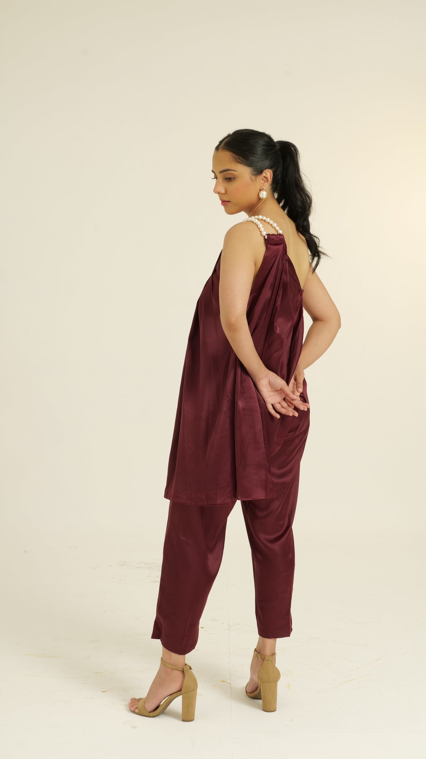 Tamanna Satin Wine set